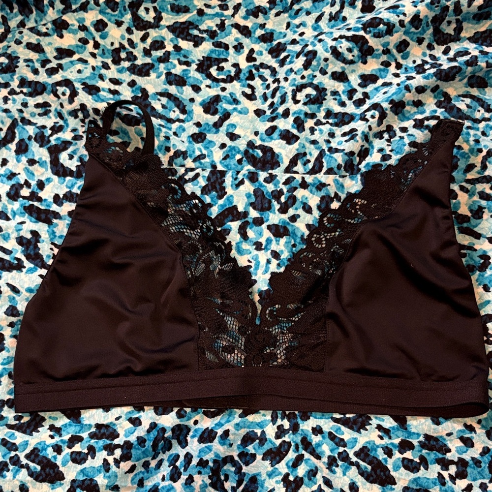 Lace Trim Black Bralette Bra No underwire Sz L